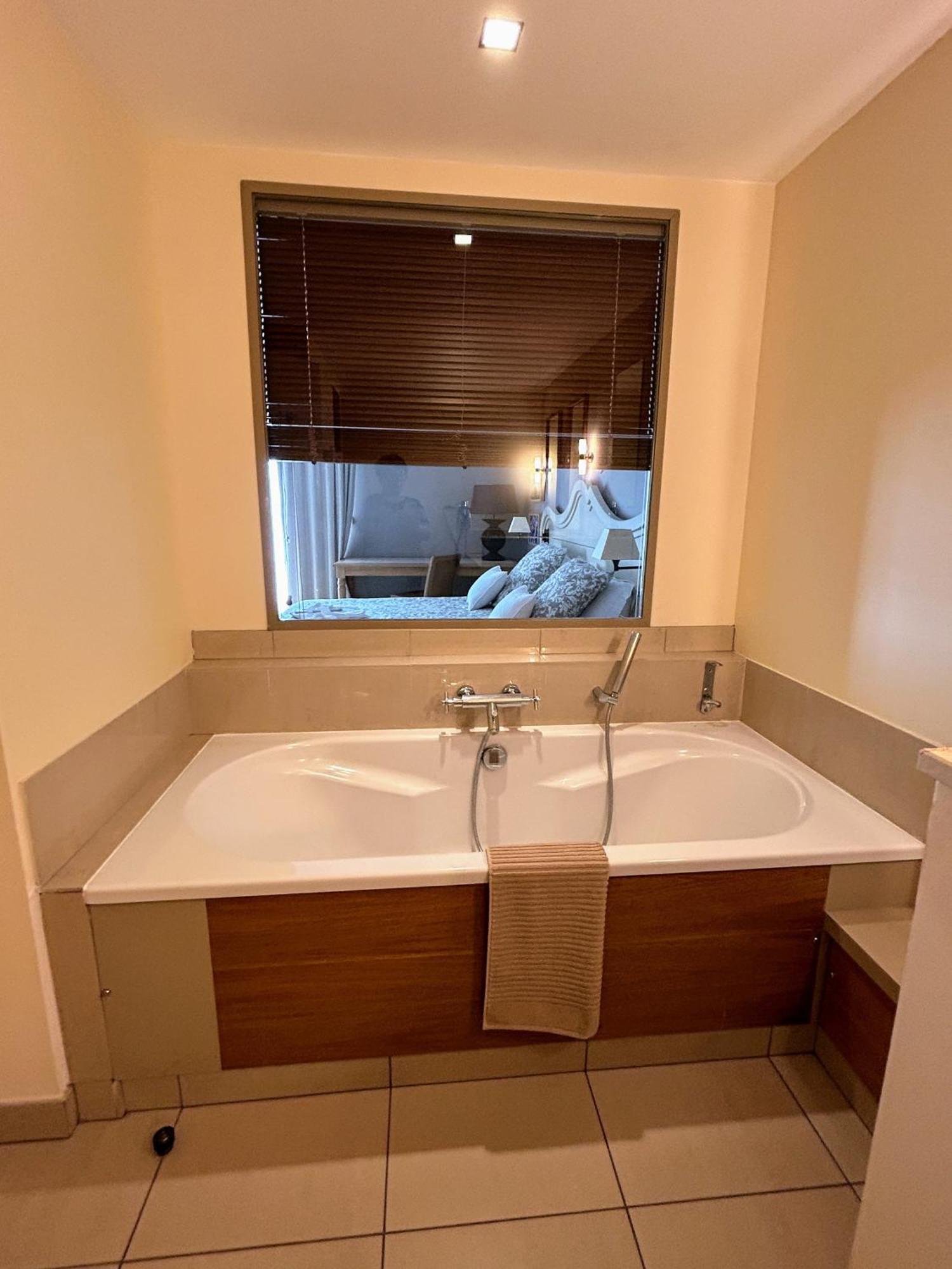 Suite Superieure Domaine Du Golf St Endreol, 1 A 2 Personnes La Motte  Bagian luar foto